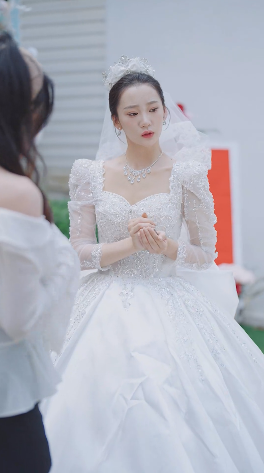 闪婚宠妻进行时 第01集
